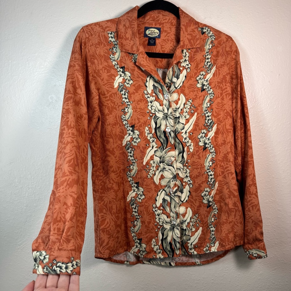 Tommy Bahama Mens XS 100% Silk Button Up Shirt Tropical Floral Hawaiian